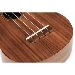 Mahalo U400 - Soprano Ukulele - Acacia - Open Grain 16 Mahalo U400 - Soprano Ukulele - Acacia - Open Grain -Musical Instrument Store U400 brtidge.jpg