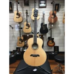 Alvarez LJ2E Little Jumbo Acoustic Electric Guitar With Deluxe Gig Bag 31 Alvarez LJ2E Little Jumbo Acoustic Electric Guitar With Deluxe Gig Bag -Musical Instrument Store img 2688 01 1