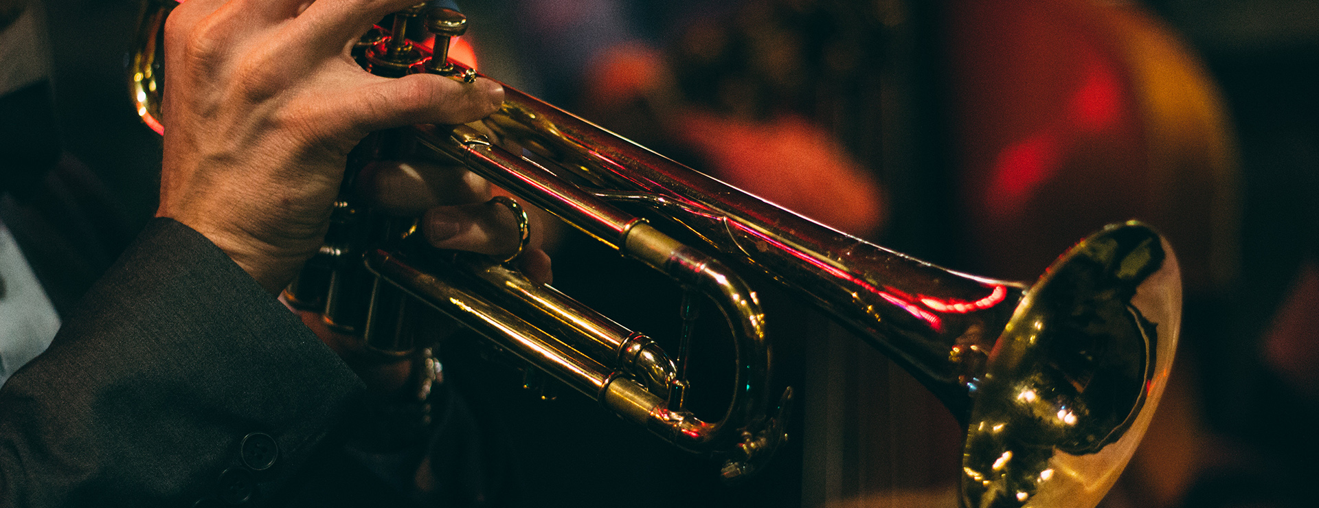 Musical Instrument Store -Musical Instrument Store photo 1511192336575 5a79af67a629